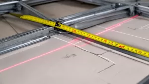 jak rozmierzyc sufit armstrong