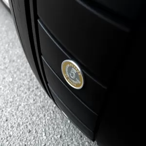 Jak zmierzyć bieżnik opony bez miernika