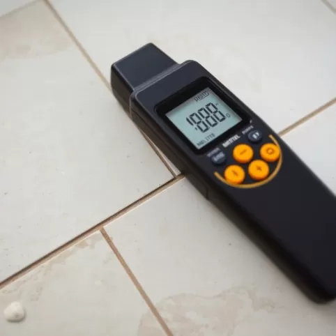 Jak zmierzyć wilgotność posadzki