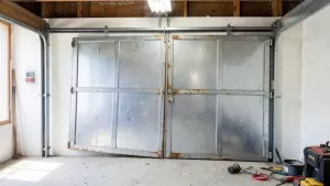 Jak zrobić drzwi do garażu z blachy