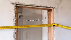 Jaki otwór na drzwi 80