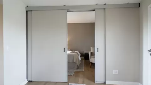 Panele przesuwne zamiast drzwi