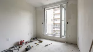 remont mieszkania w bloku w jakich godzinach